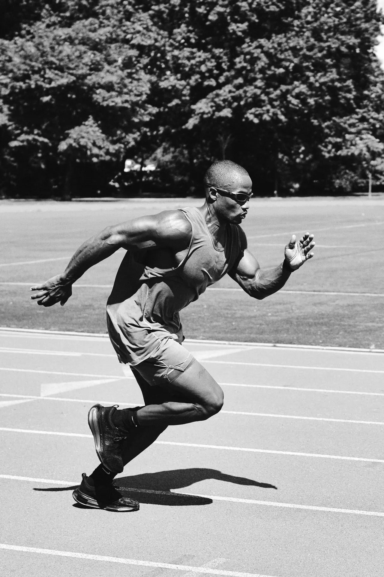 Fernando running through New York City at dawn